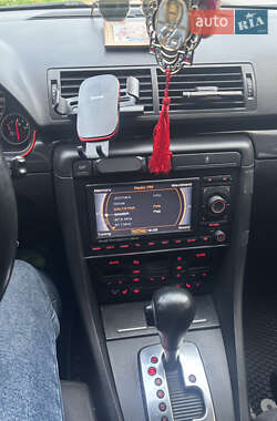 Универсал Audi A4 2004 в 