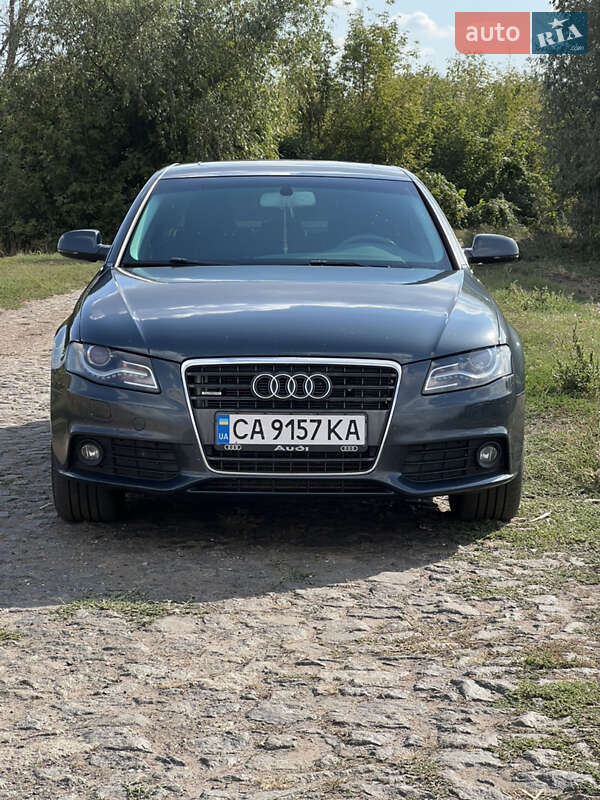 Седан Audi A4 2010 в Чернобае фото 5 Седан Audi A4 2010 в Чернобае