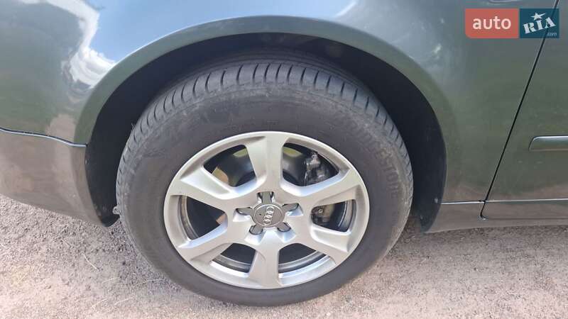 Универсал Audi A4 2005 в Коростене