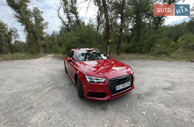 Седан Audi A4 2016 в Днепре