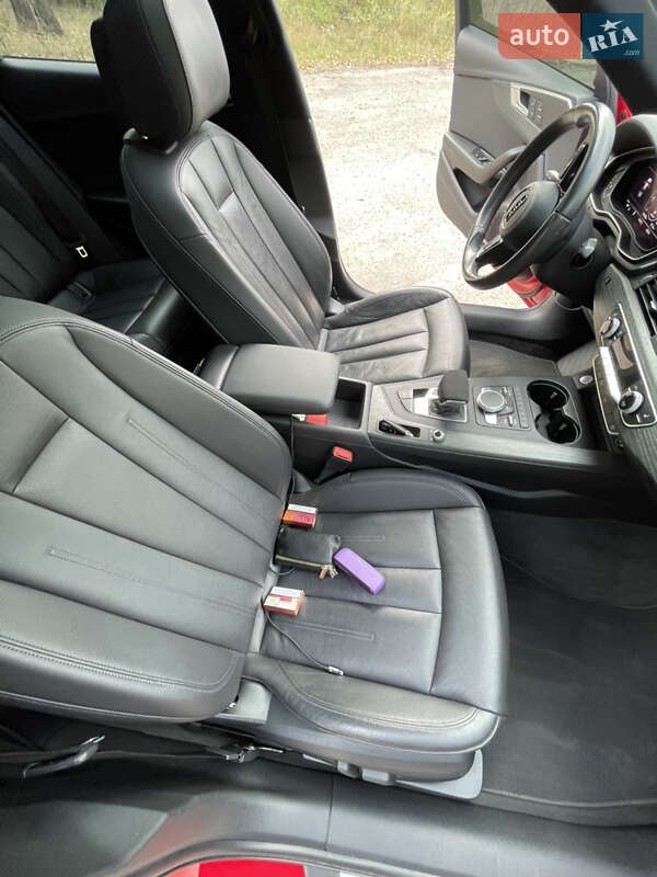 Седан Audi A4 2016 в Днепре