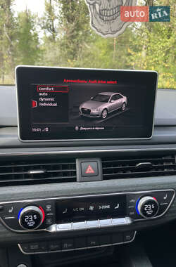 Седан Audi A4 2016 в Днепре