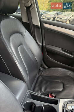 Седан Audi A4 2012 в 