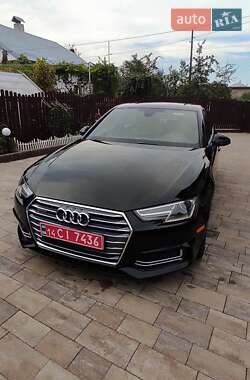 Седан Audi A4 2018 в 