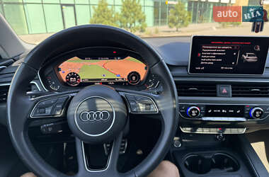 Седан Audi A4 2018 в 