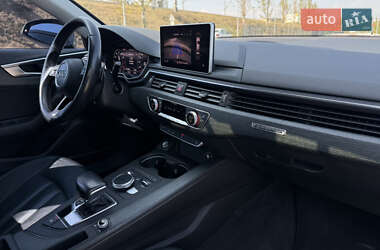 Седан Audi A4 2016 в 