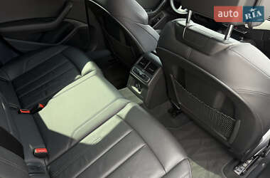Седан Audi A4 2017 в 
