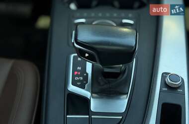 Седан Audi A4 2017 в 