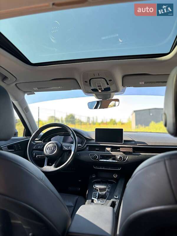 Седан Audi A4 2016 в Киеве