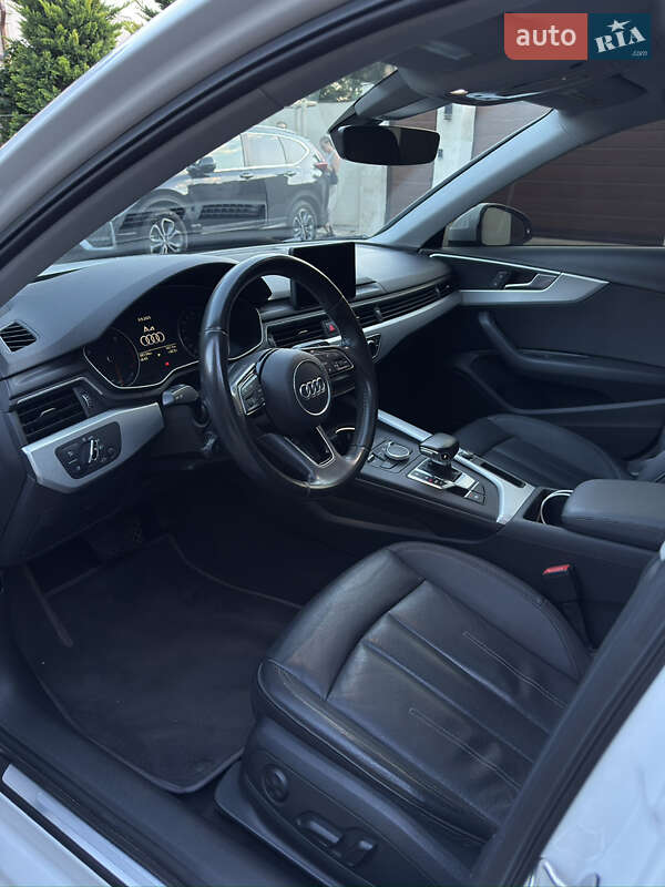 Седан Audi A4 2015 в Одессе