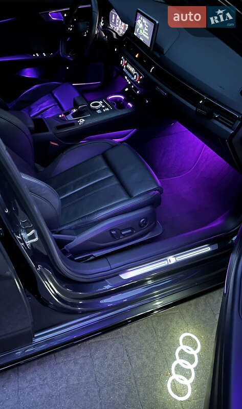 Седан Audi A4 2017 в Львове