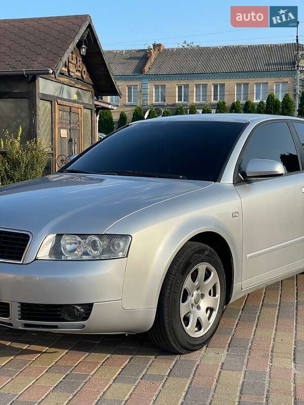 Седан Audi A4 2003 в Шепетівці
