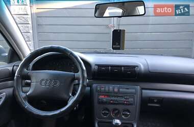 Седан Audi A4 1996 в 
