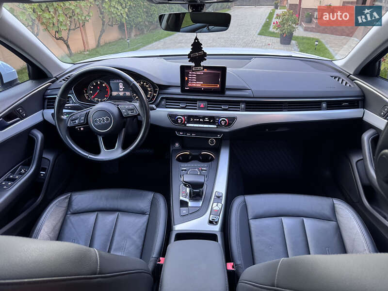 Седан Audi A4 2017 в Виноградове