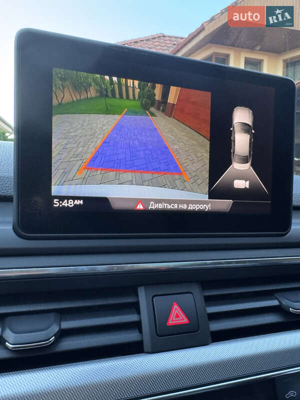 Седан Audi A4 2017 в Виноградове