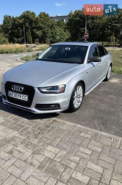 Седан Audi A4 2014 в Дніпрі
