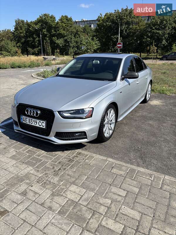 Audi A4 2014