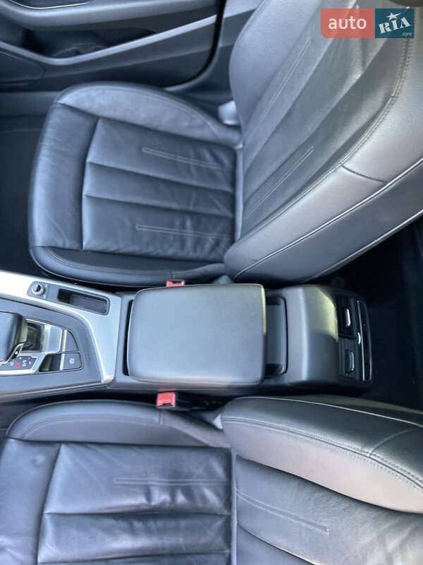 Седан Audi A4 2015 в Ірпені