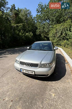 Седан Audi A4 1999 в 