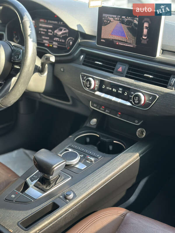 Седан Audi A4 2017 в Ивано-Франковске