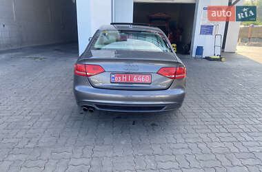 Седан Audi A4 2012 в 