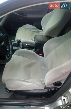 Седан Audi A4 1996 в 