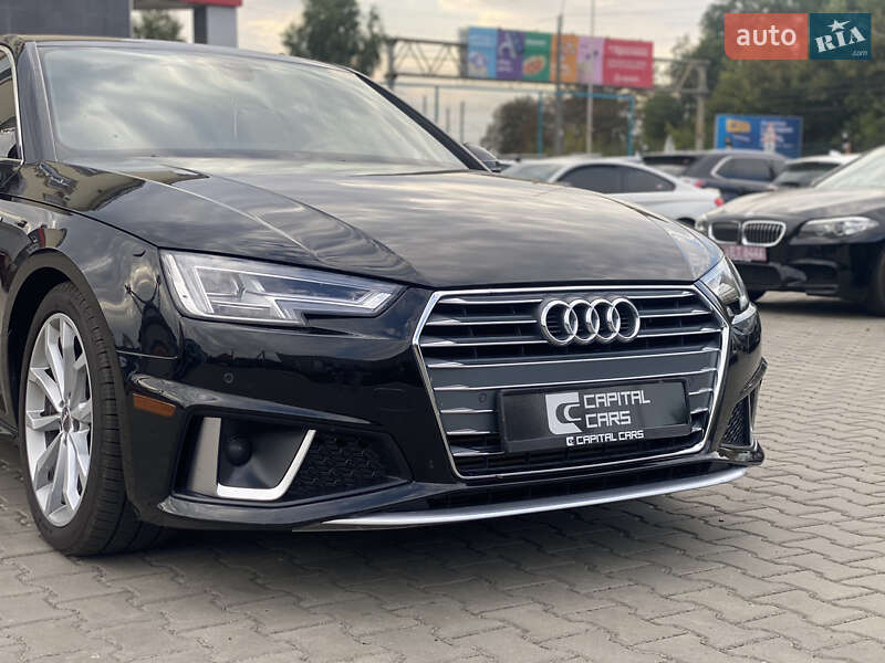 Седан Audi A4 2019 в Луцке
