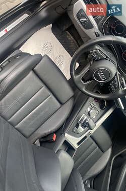 Седан Audi A4 2019 в 
