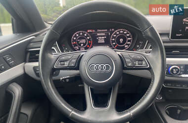 Седан Audi A4 2019 в 