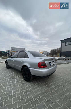 Седан Audi A4 1999 в Калуші
