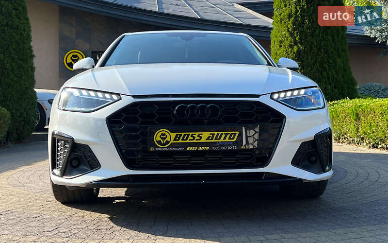 Седан Audi A4 2023 в Львове