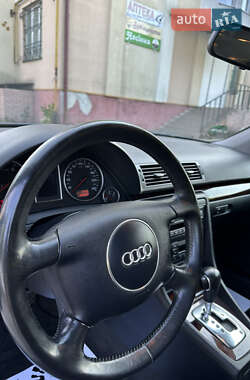 Седан Audi A4 2001 в 