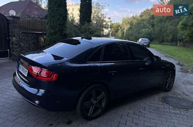 Седан Audi A4 2015 в 