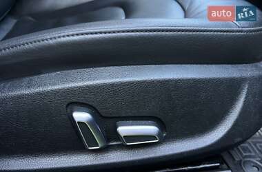 Седан Audi A4 2015 в 