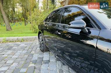 Седан Audi A4 2017 в 