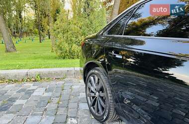 Седан Audi A4 2017 в 