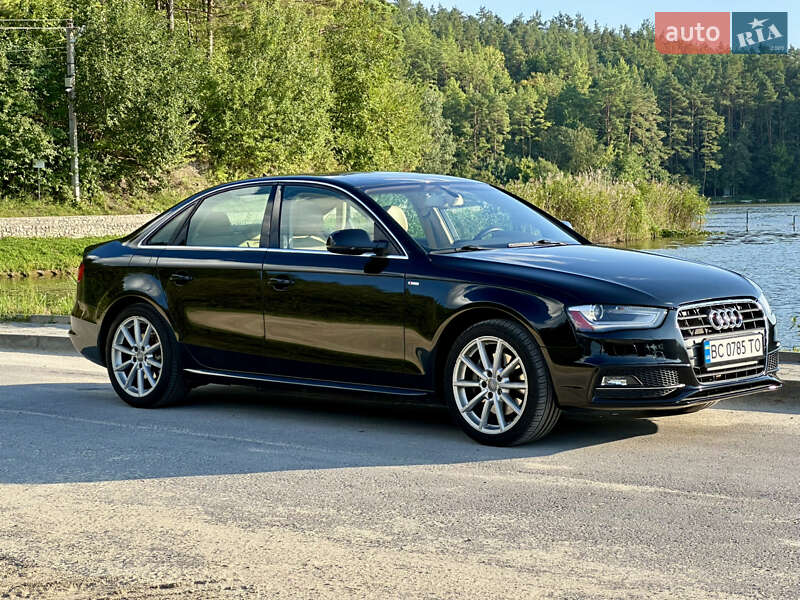Седан Audi A4 2013 в Львове