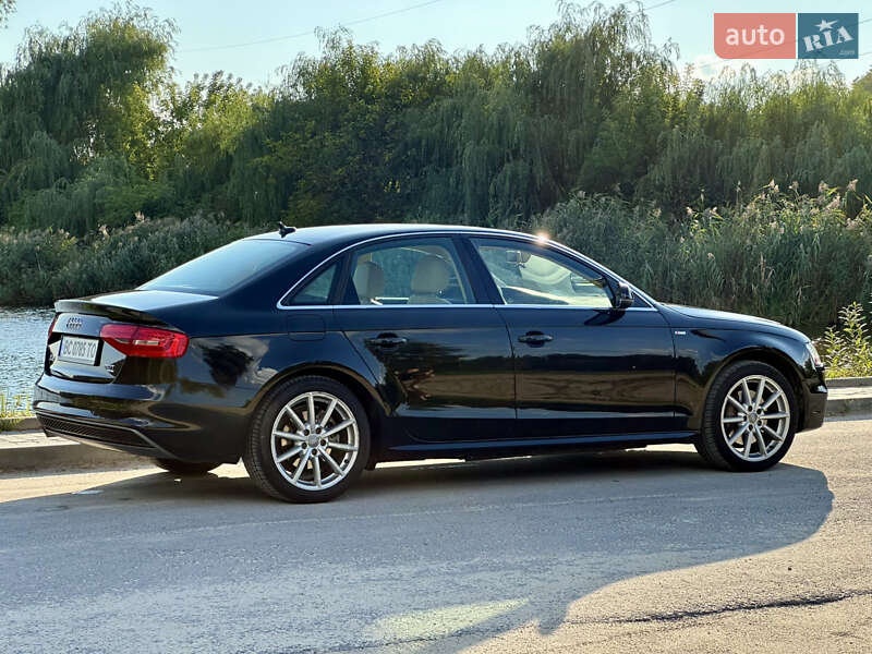 Седан Audi A4 2013 в Львове