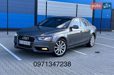 Седан Audi A4 2012 в 