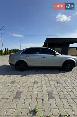 Седан Audi A4 2001 в 