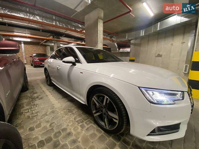 Седан Audi A4 2017 в Львове