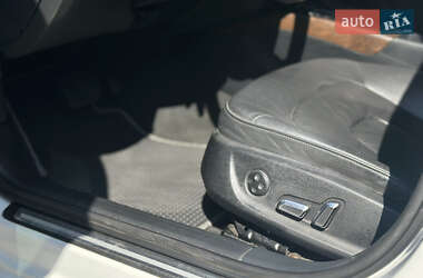 Седан Audi A4 2012 в 