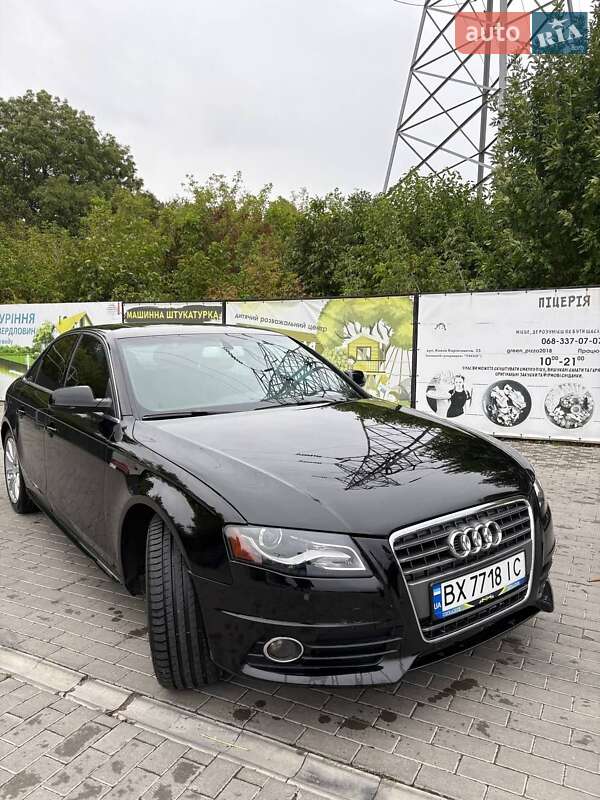 Седан Audi A4 2012 в Каменец-Подольском