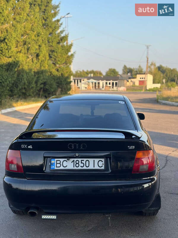 Седан Audi A4 1996 в Добротворе