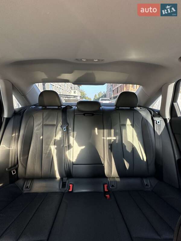 Седан Audi A4 2017 в Львові фото 24 Седан Audi A4 2017 в Львові