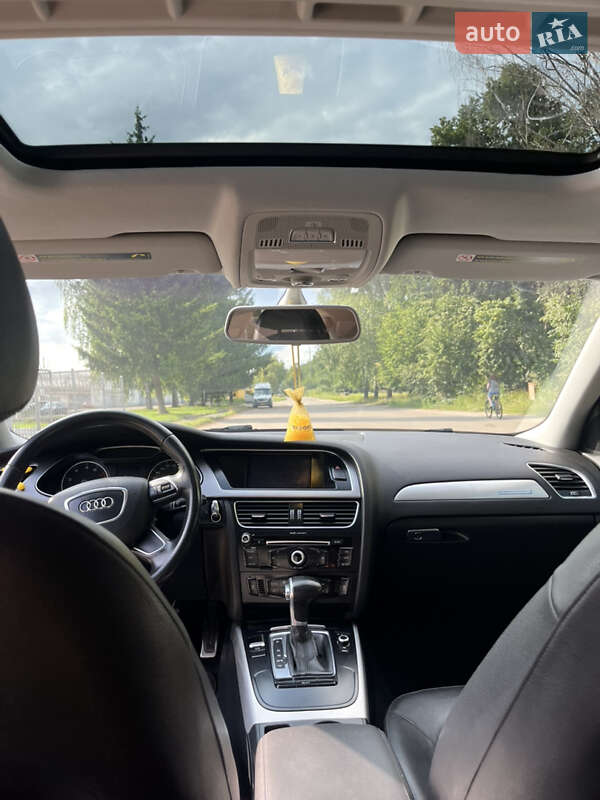 Седан Audi A4 2013 в Сумах