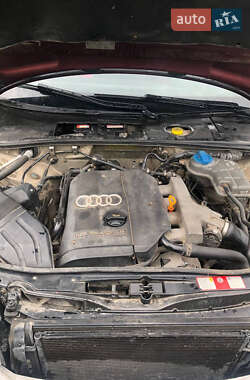 Универсал Audi A4 2003 в 