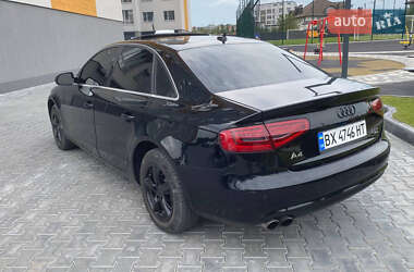 Седан Audi A4 2012 в 