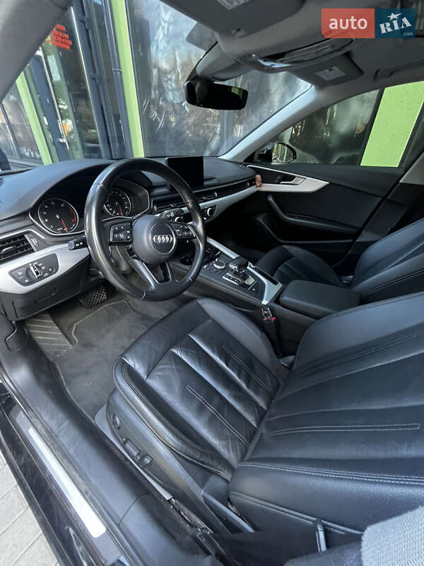 Седан Audi A4 2016 в Черкассах