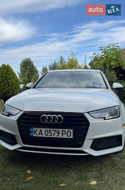 Седан Audi A4 2019 в 